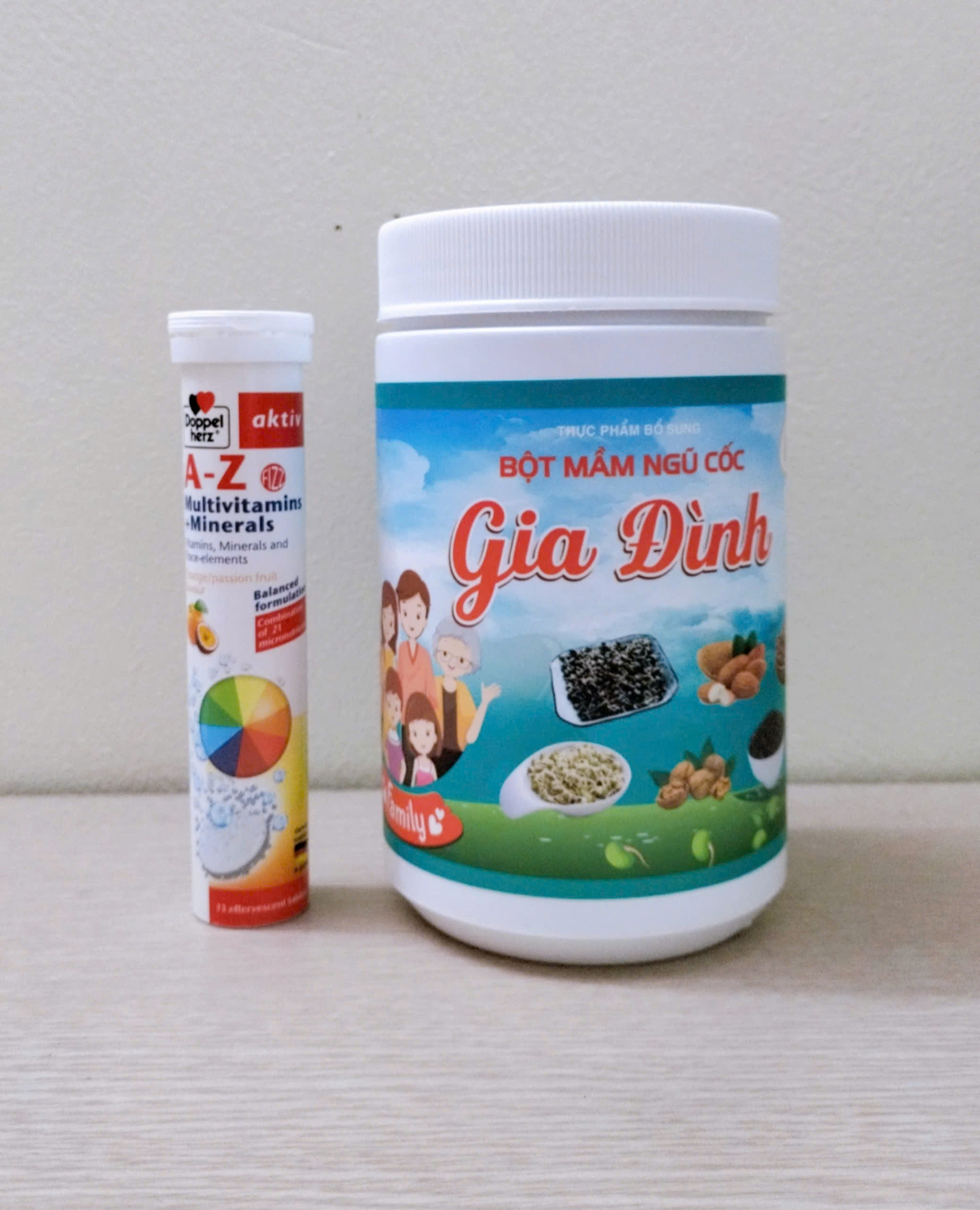 COMBO: 1 Bột Mầm Ngũ Cốc Gia Đình(450g) + 1 Multivitamins A-Z DoppelHerz Đức.